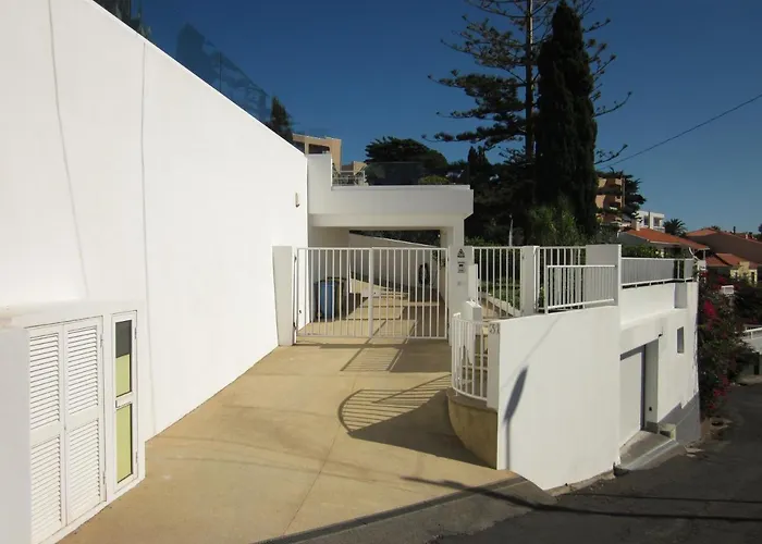 Hansen In Garajau - Cristo Rei Caniço