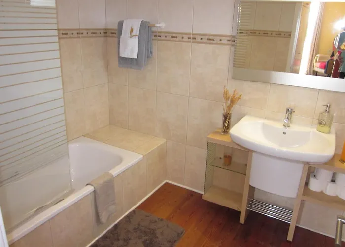 Hansen In Garajau - Cristo Rei Villa *