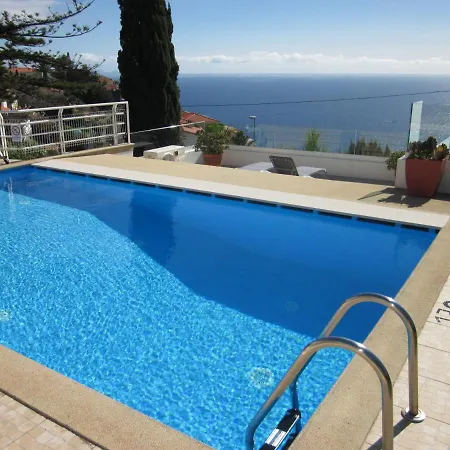 Hansen In Garajau - Cristo Rei *