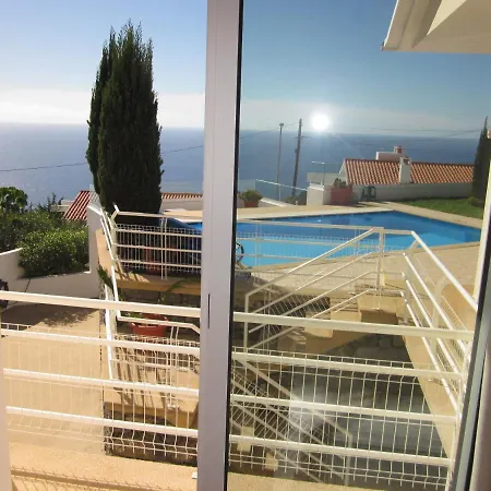 Hansen In Funchal Suburb - Cristo Rei Villa