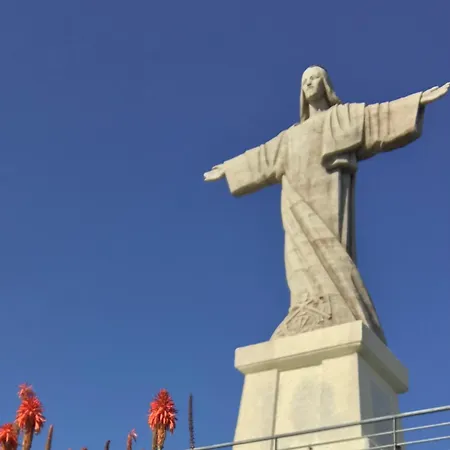 Hansen In Madeira - Cristo Rei