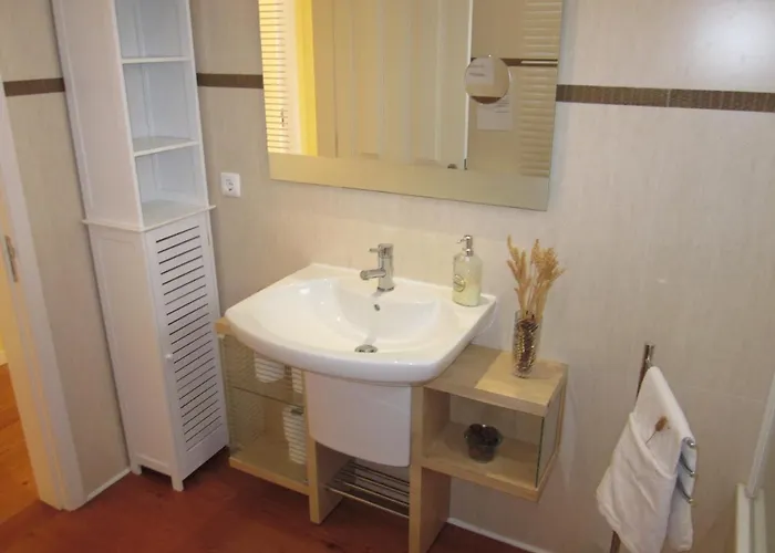 Hansen In Madeira - Cristo Rei * Caniço